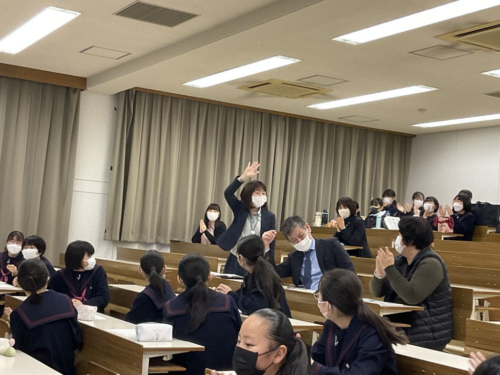 福岡女学院中学校 高等学校 中学１年生 英語の授業